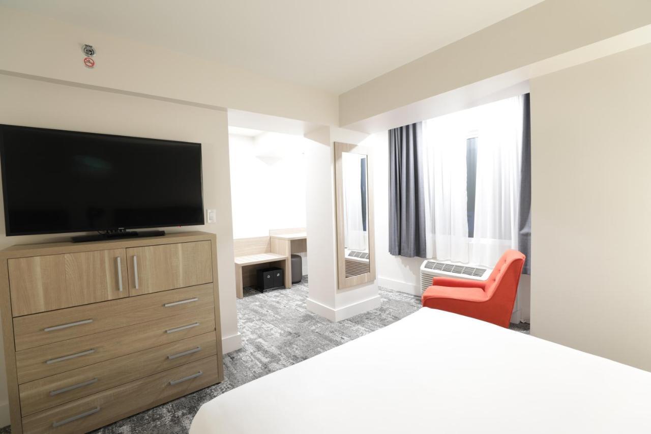 Placid Boutique 4*