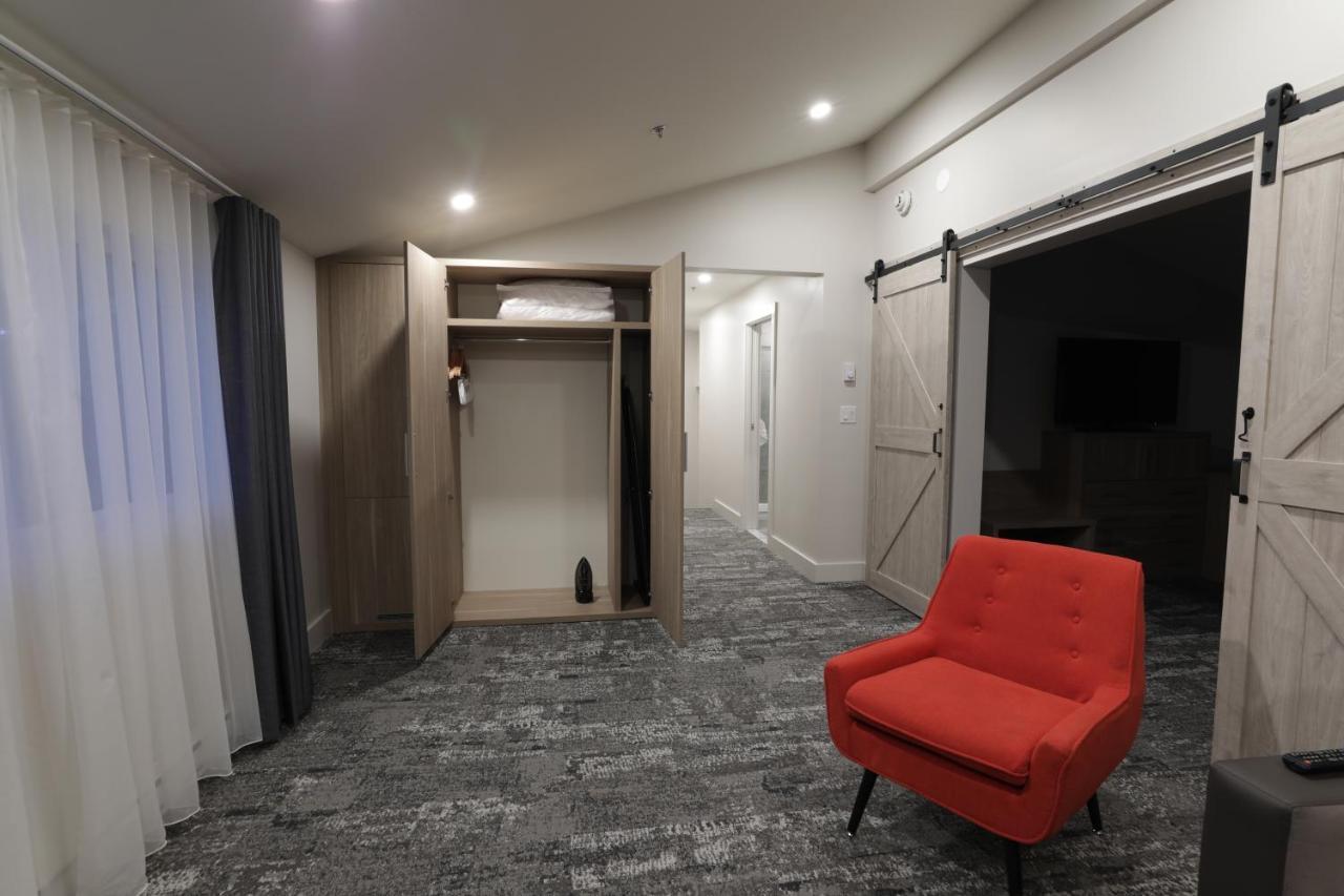 Placid Boutique Hotel 4*