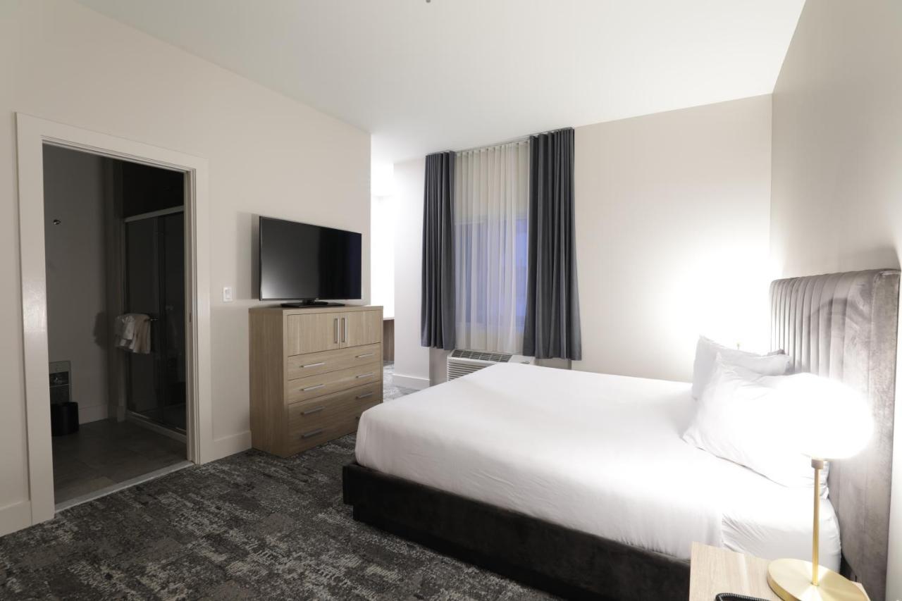 Placid Boutique Hotel 4*